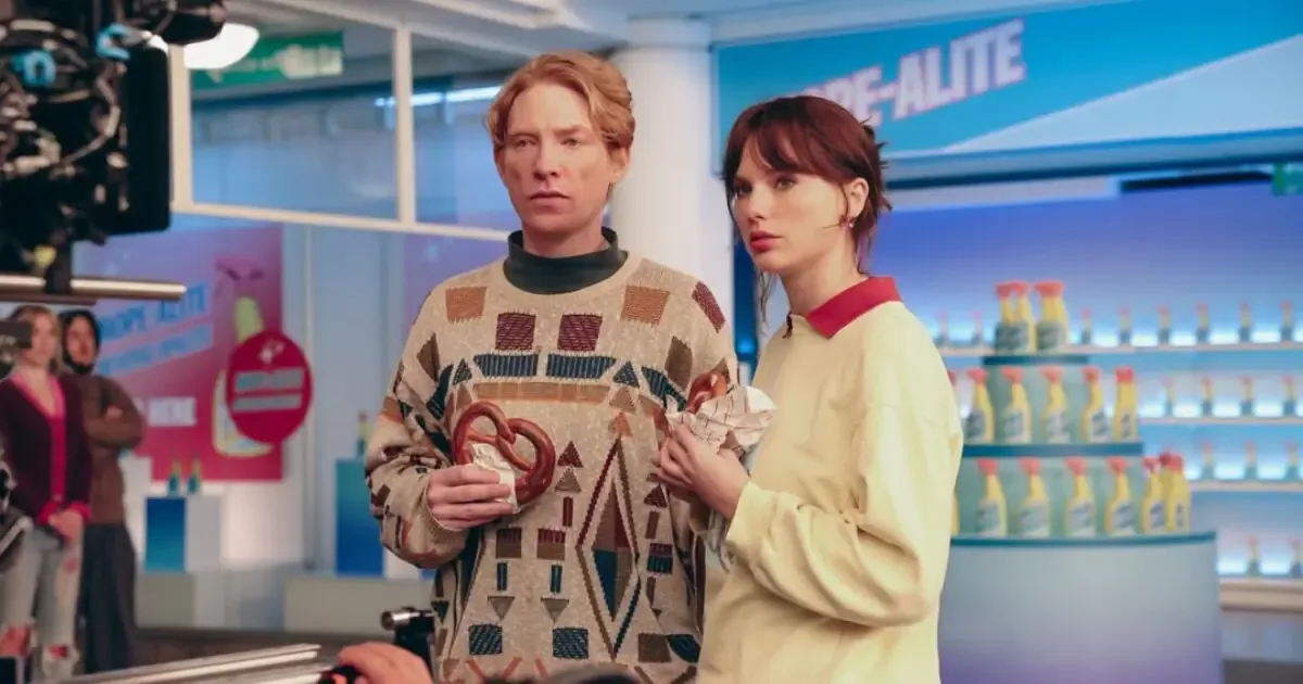 En el programa de Graham Norton, la cantautora compartió cómo nació su idea creativa.