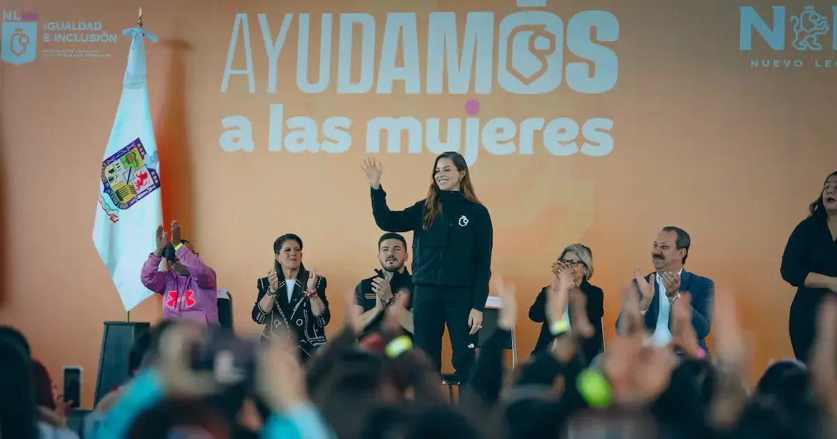 En Monterrey, funcionarios celebran políticas inclusivas que benefician a las mujeres y al Estado.