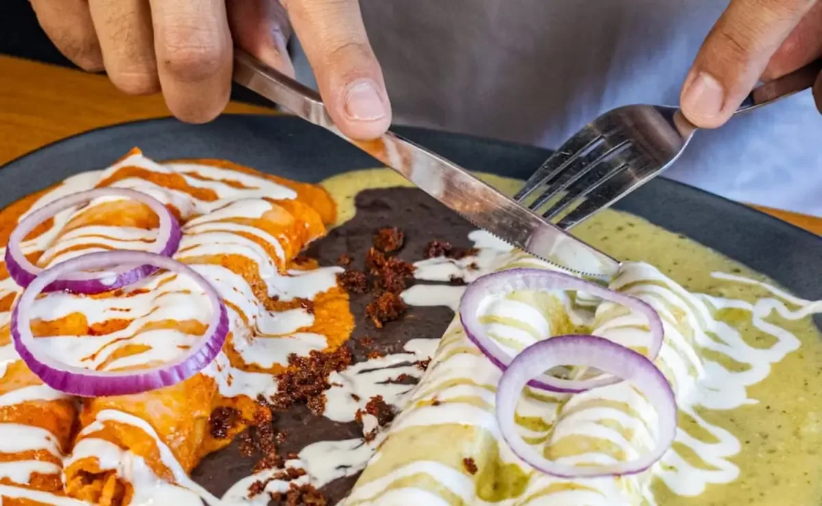 Las enchiladas son un legado prehispánico que se adapta a la diversidad regional del país.
