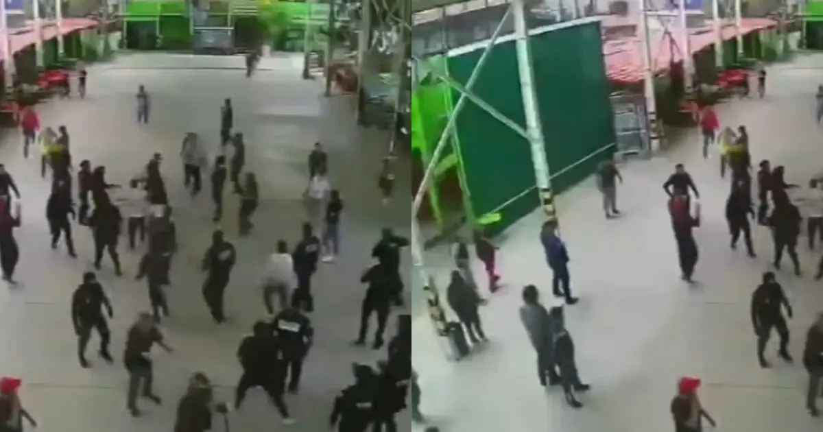 Padres de familia y policías se enfrentaron en la Unidad Pedagógica y Cultural "Celestin Freinet" tras la detención de dos maestros.