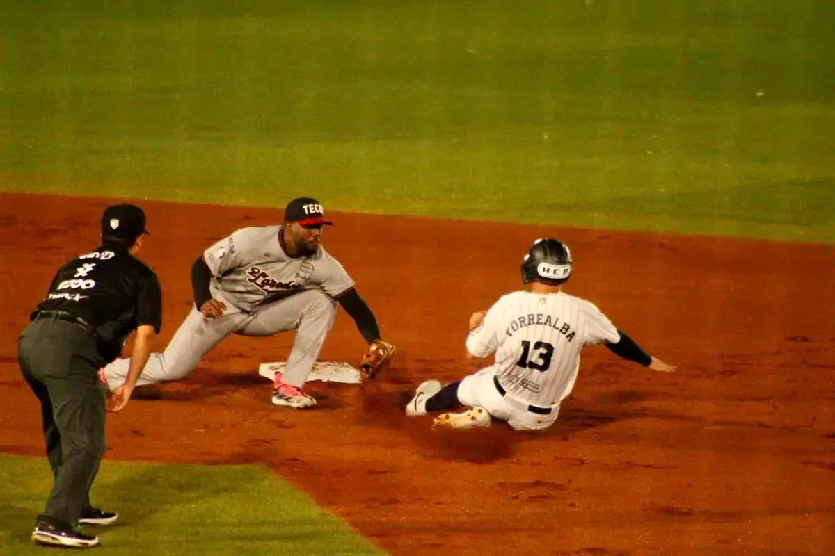 La serie entre Rieleros y Tecolotes promete emoción en la Liga Mexicana de Beisbol.