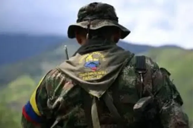 Al menos 48 personas han muerto en combates entre grupos armados en Guaviare, lo que genera preocupación por la seguridad del país.