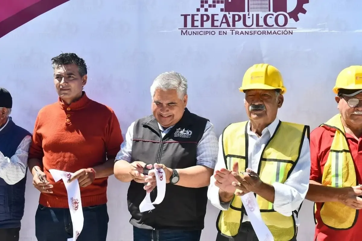 La nueva calle en Irolo facilitará el tránsito y elevará la calidad de vida.
