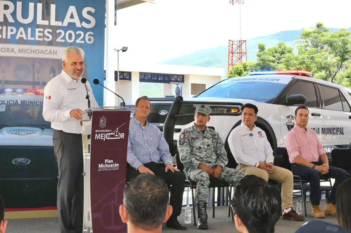 La entrega de patrullas busca reducir los tiempos de respuesta ante emergencias y combatir el delito en la región.