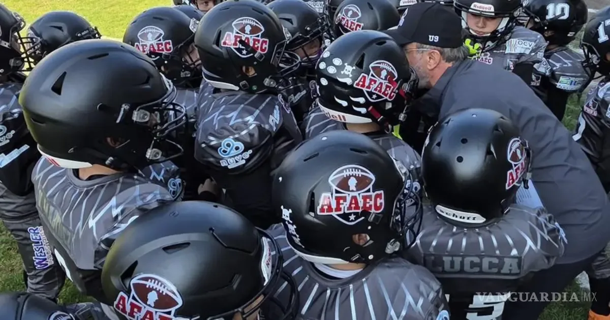 Entrenadores de football americano se preparan para la Selección Noreste.