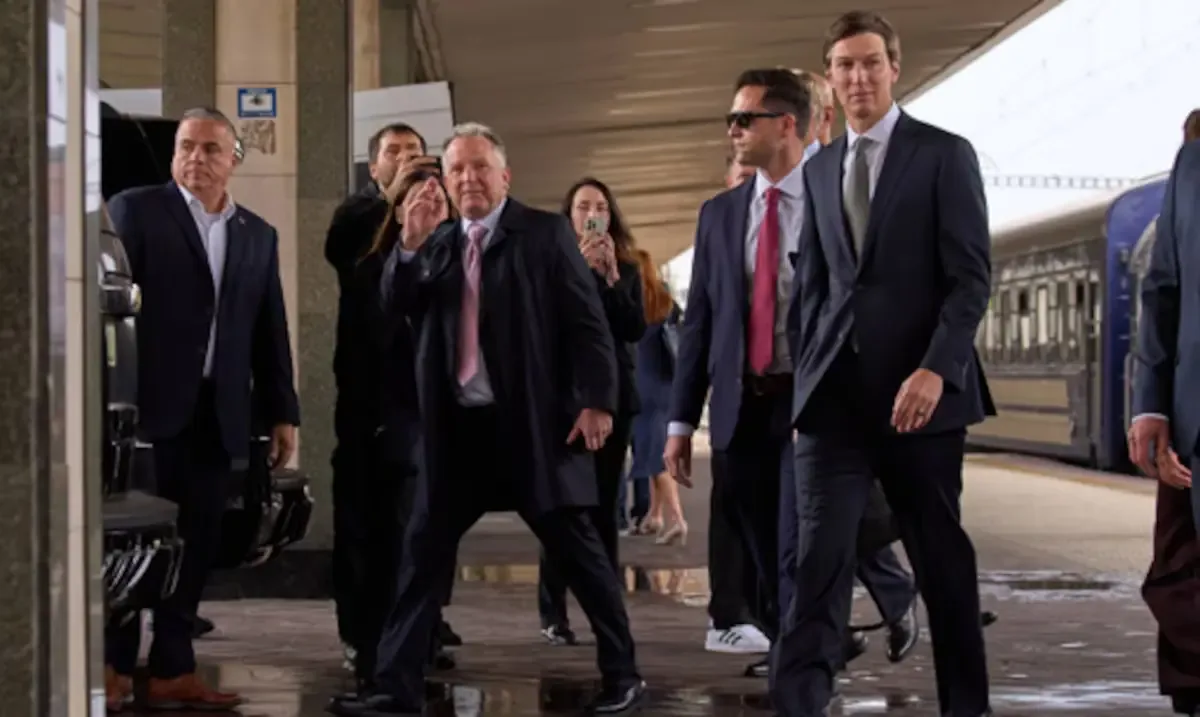 La visita de los representantes estadounidenses busca reactivar las conversaciones en medio del conflicto en Ucrania.
