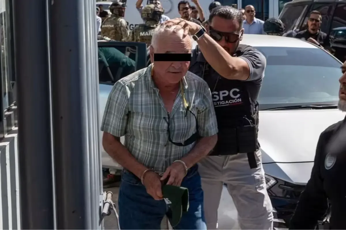 El exgobernador de Baja California podrá llevar su proceso penal desde casa, aunque sigue vinculado a la causa.