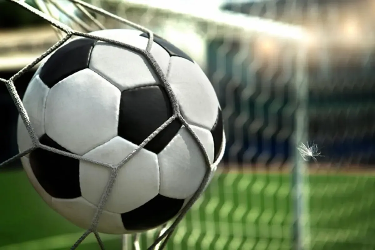 Escena del ataque armado en un campo de fútbol en Salamanca.
