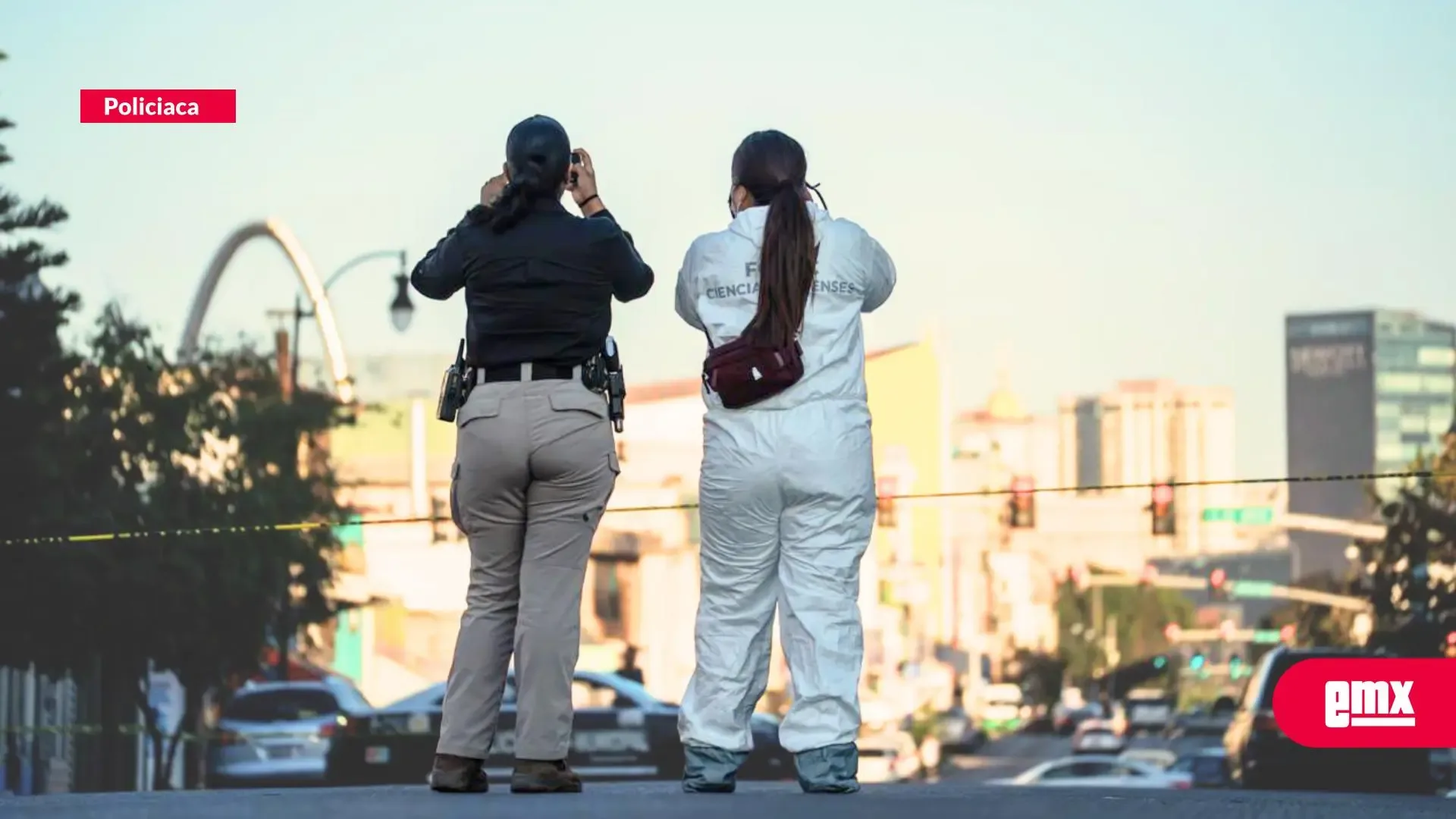 Escena del atentado en el panteón Jardín de Tijuana.