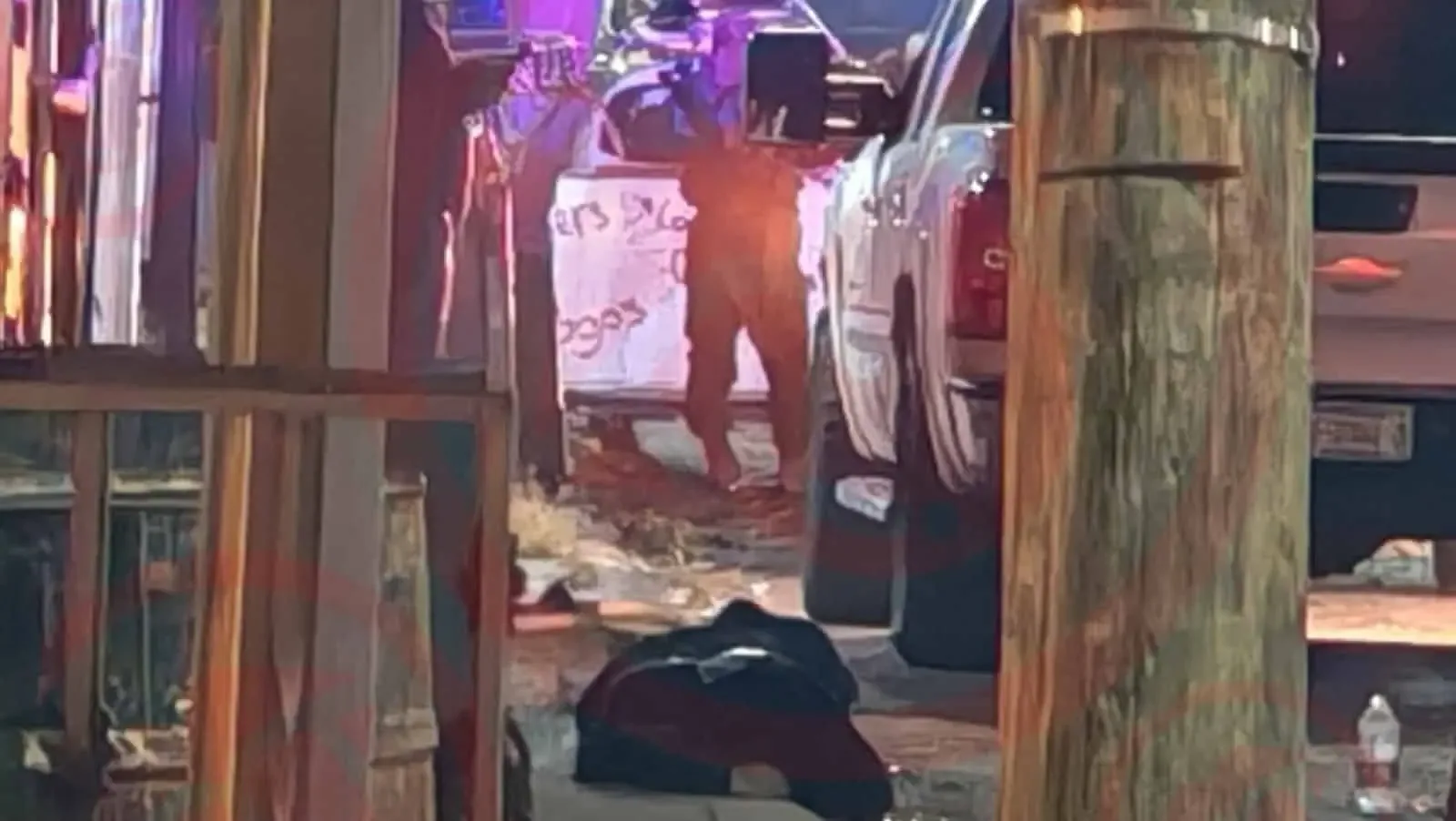 Escenario del crimen en la colonia Jardines de Oriente, Chihuahua.