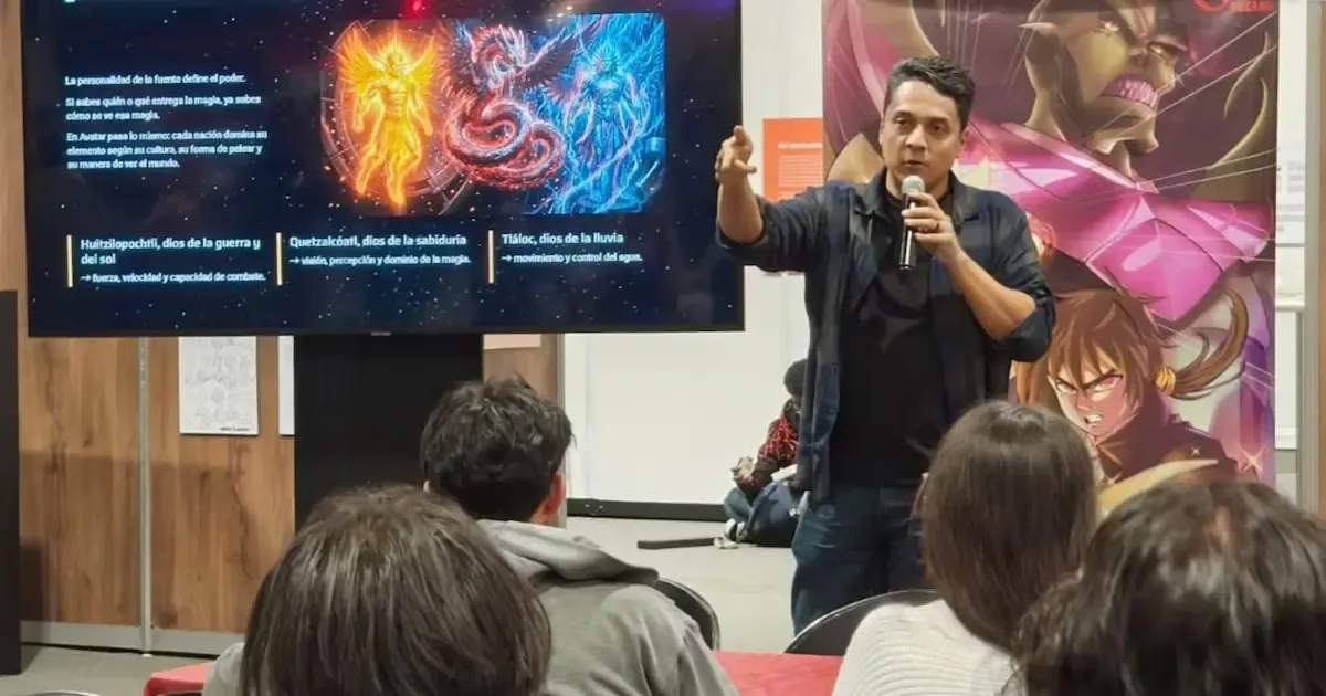 La charla exploró la construcción de universos fantásticos a partir de mitologías latinas.