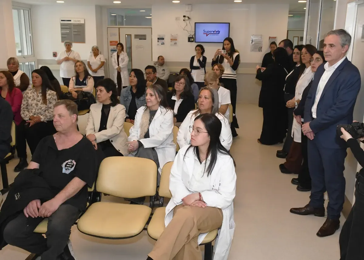 La iniciativa busca garantizar el acceso a la educación durante el tratamiento de hemodiálisis.