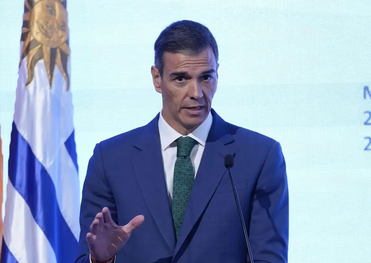 España desmiente su participación en acciones militares de EE. UU. contra Irán tras amenazas comerciales.