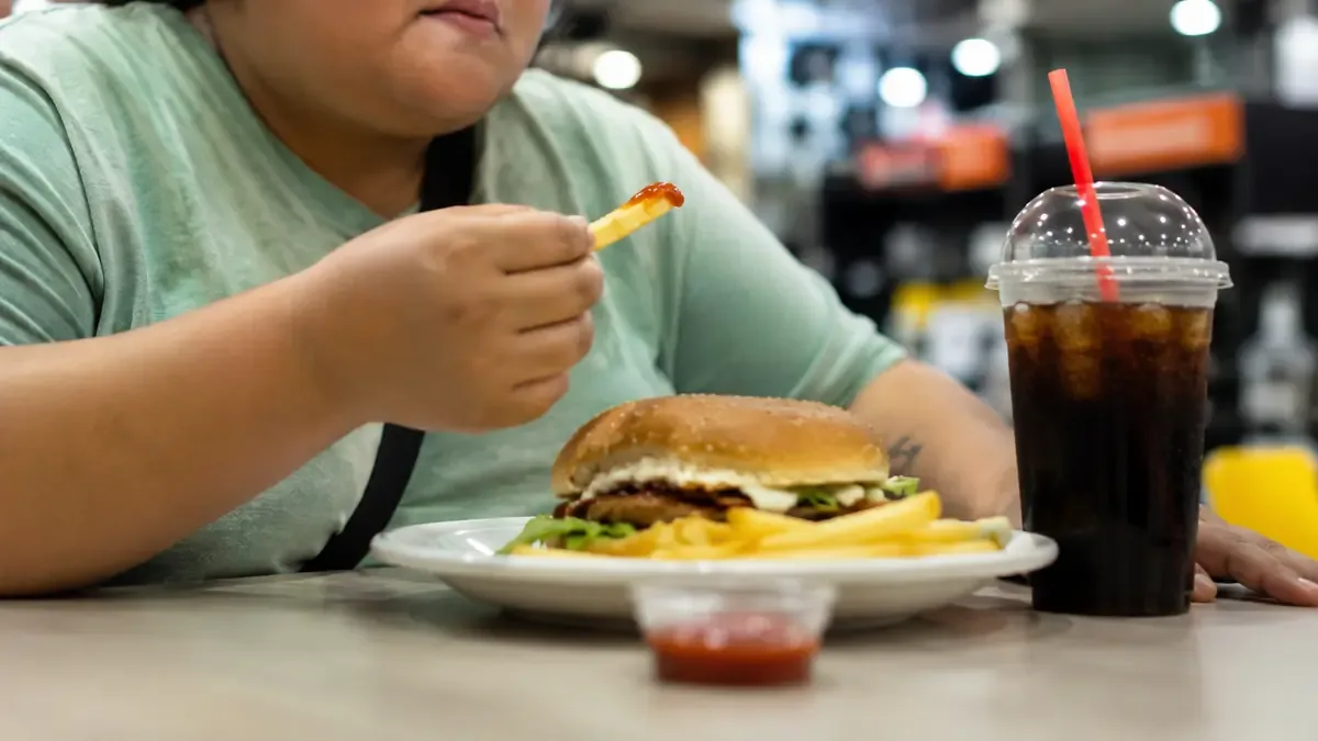 Necesarias nuevas políticas públicas para enfrentar la crisis de obesidad que afecta a millones en el país.