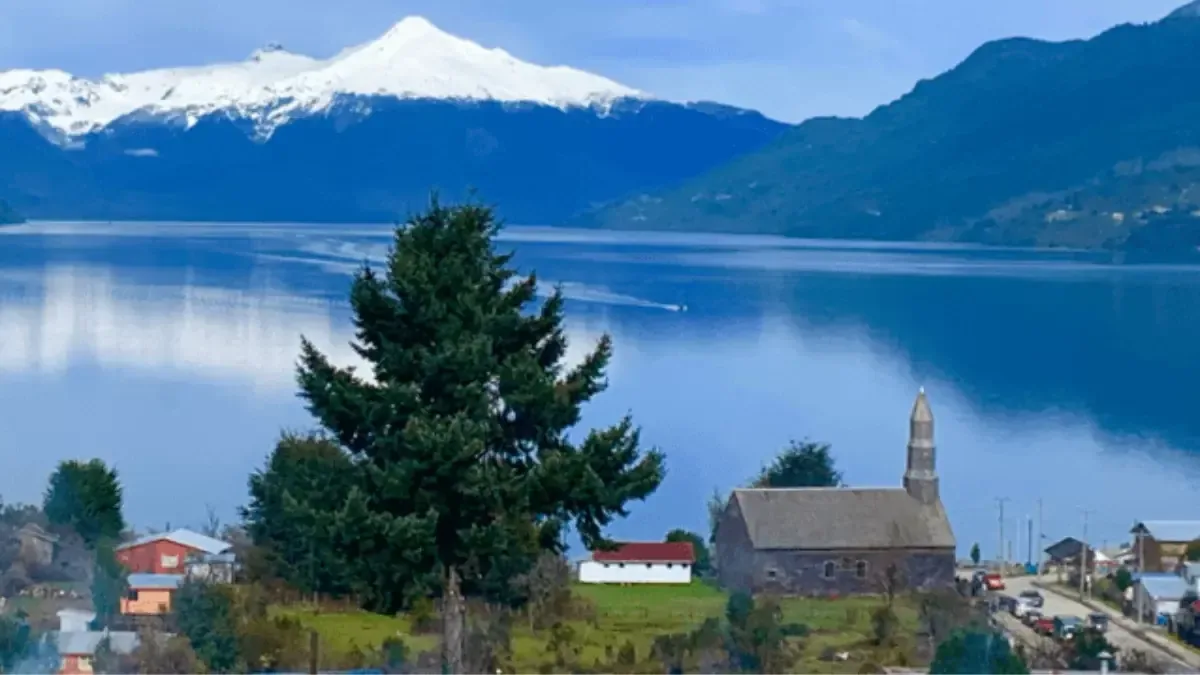 Esta comuna en la Región de Los Lagos es un destino ideal para escapar y reconectar con la naturaleza.