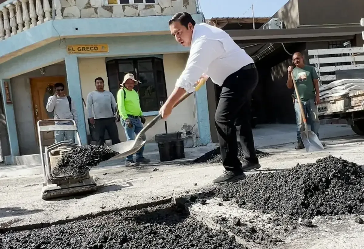 Esta nueva técnica busca mejorar la durabilidad de las calles y la seguridad vial en el municipio.