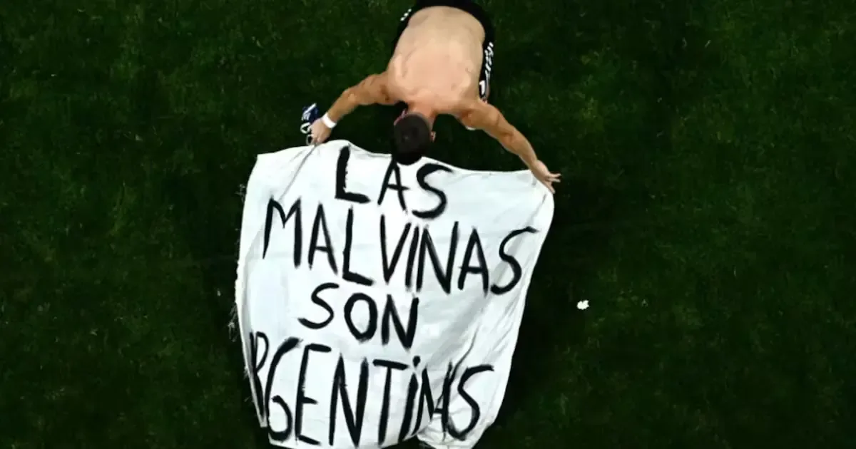 La escalada en el conflicto afecta el tránsito marítimo y la seguridad regional.