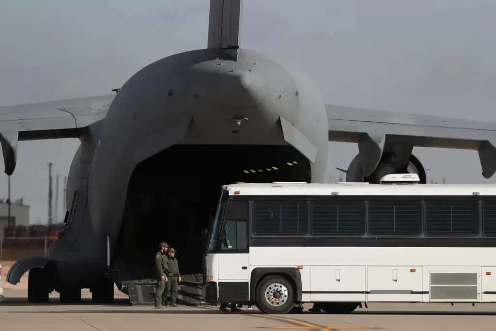 Un nuevo acuerdo de reubicación permite llevar migrantes a un archipiélago del Pacífico.