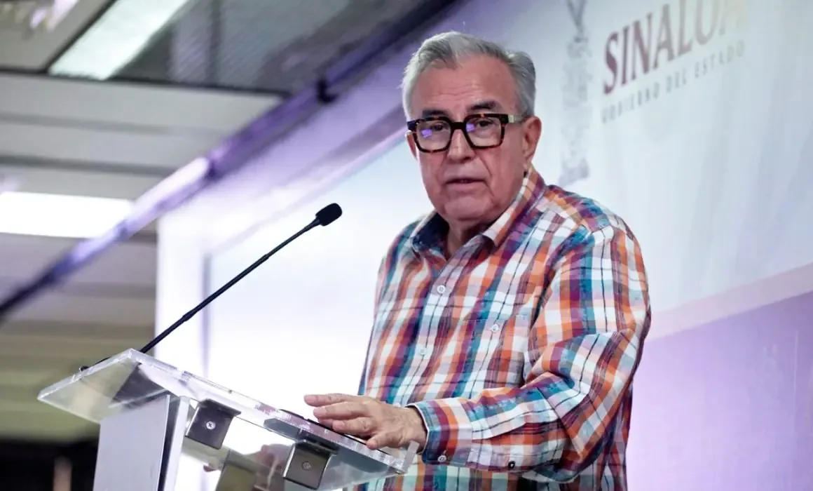 Dos cercanos a Rubén Rocha Moya son interrogados en un caso que salpica a dirigentes morenistas.