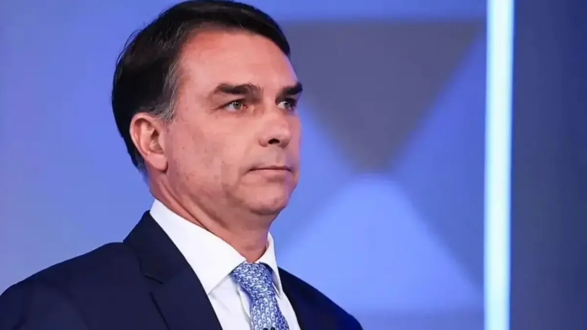 La decisión llega en medio de pesquisas judiciales por lavado de dinero.