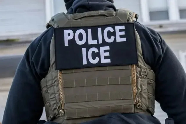 La nueva estrategia del ICE incluye un objetivo diario de detenciones en un contexto de creciente debate sobre migración.