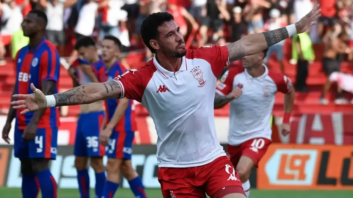 Este domingo se verán las caras en el estadio Tomás Adolfo Ducó por la cuarta fecha del Torneo Apertura.