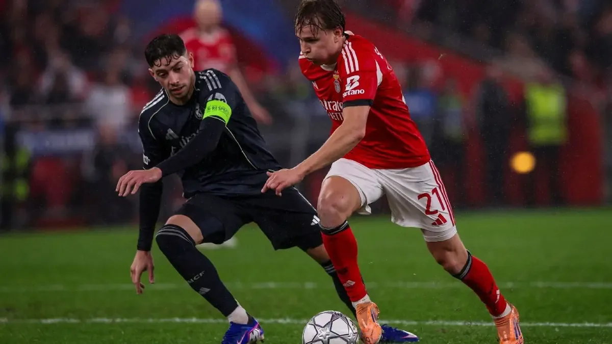 Este encuentro es crucial para avanzar a los octavos de final del torneo europeo.