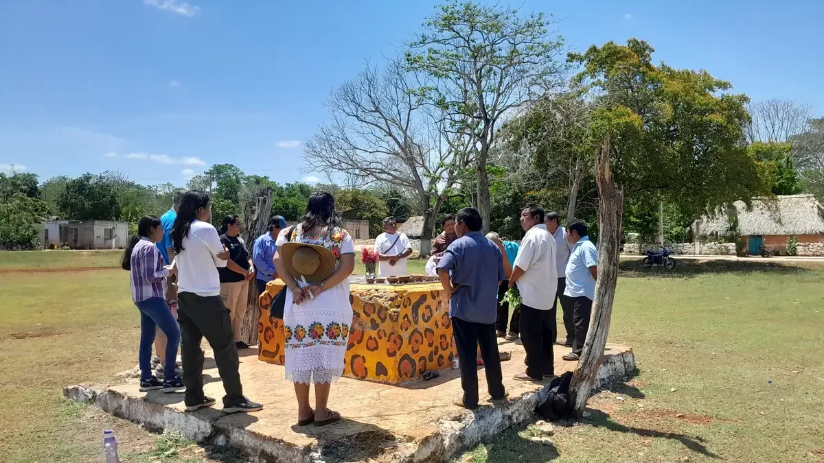 Este evento resalta la importancia de la cultura maya y la sostenibilidad en la comunidad yucateca.