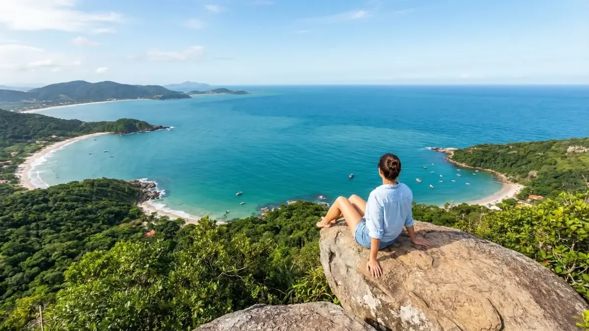 Este municipio destaca por su belleza natural y compromiso con la sostenibilidad, atrayendo a turistas de diversas partes del mundo.