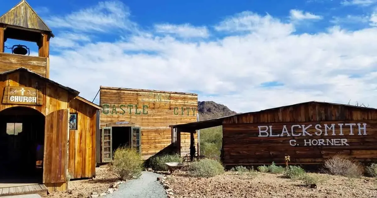 Este museo viviente ofrece una experiencia auténtica de la vida en el Viejo Oeste.