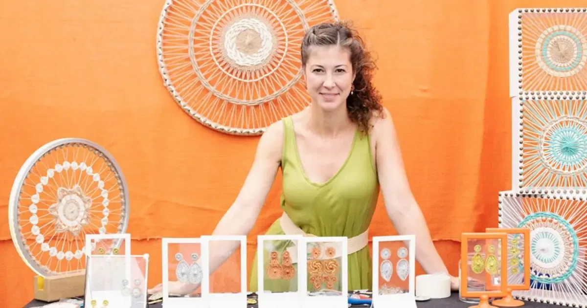 La creación de Estefanía González revive la tradición de las rosetas a través de talleres en Lanzarote.