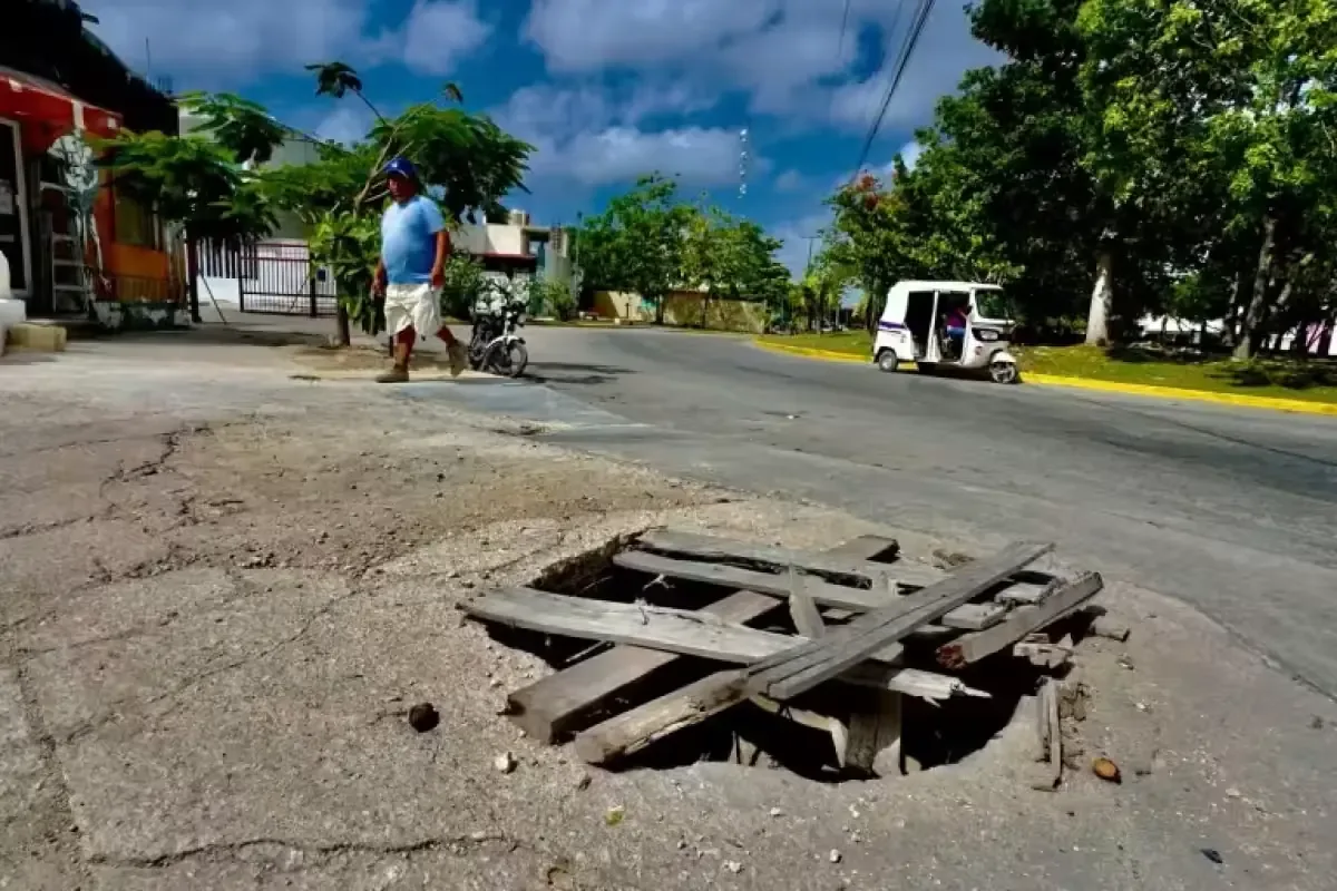 La alcaldesa de Playa del Carmen enfrenta críticas y rechazo tras su Segundo Informe, donde la inseguridad es tema recurrente.