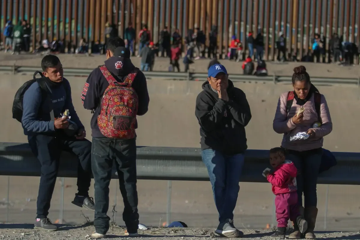 Estrategia consular se enfoca en protección y cercanía ante nuevas políticas migratorias.