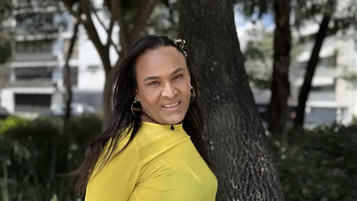 Estrella regresa a México luego de ser deportada tras una condena prolongada en EE. UU.