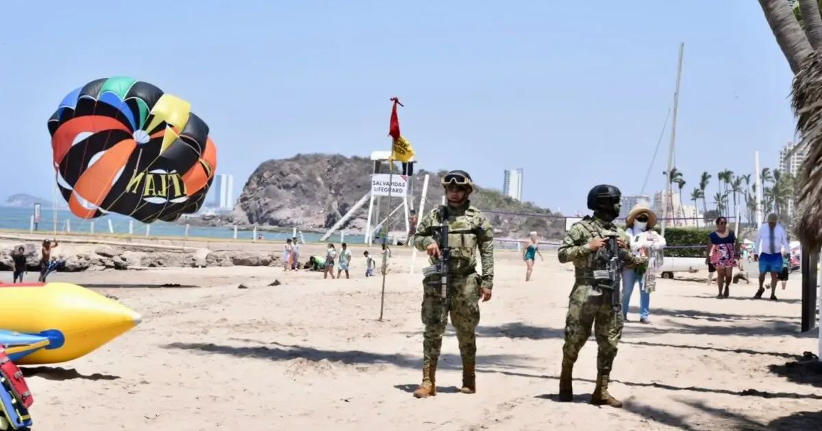 Estrella Palacios, Presidenta Municipal de Mazatlán, anuncia los preparativos para el Carnaval 2026.