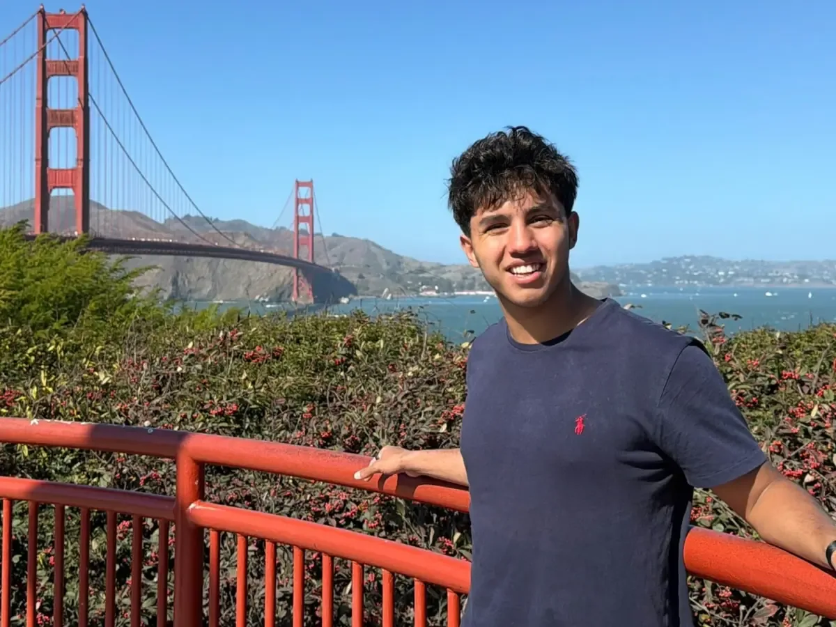 El invento "Feel" facilita la movilidad de personas ciegas, premio en Harvard.
