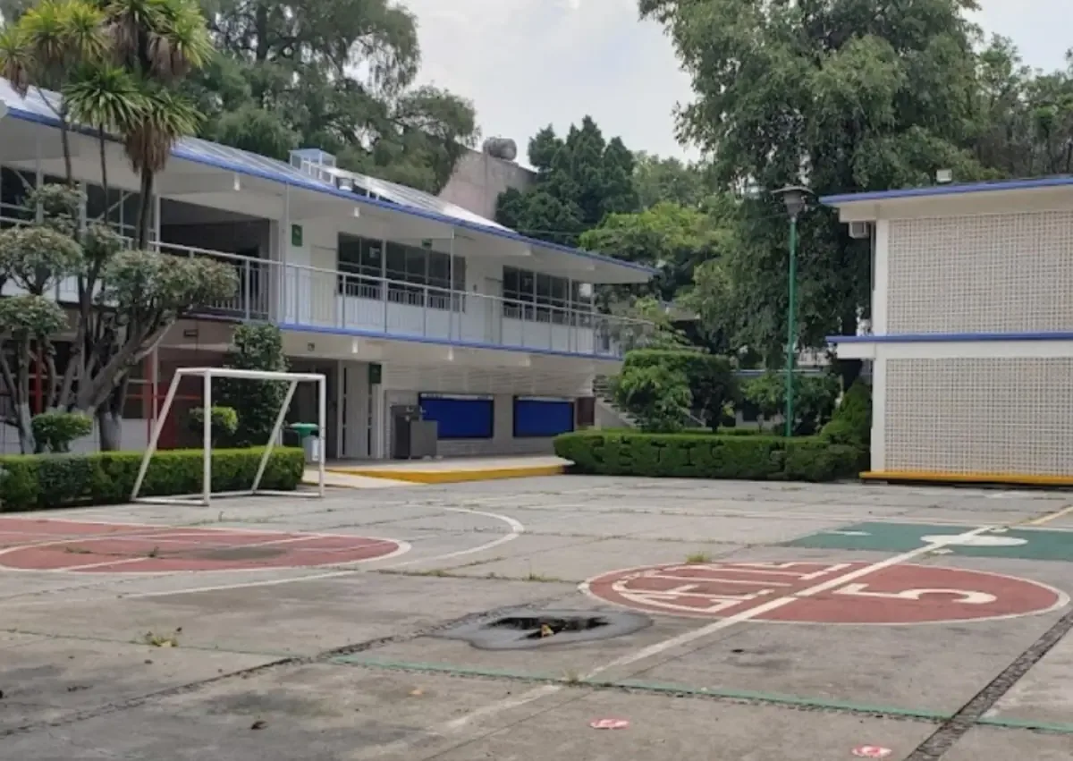 La riña entre alumnos desató un despliegue policial en el CETis 5 para resguardar la seguridad.