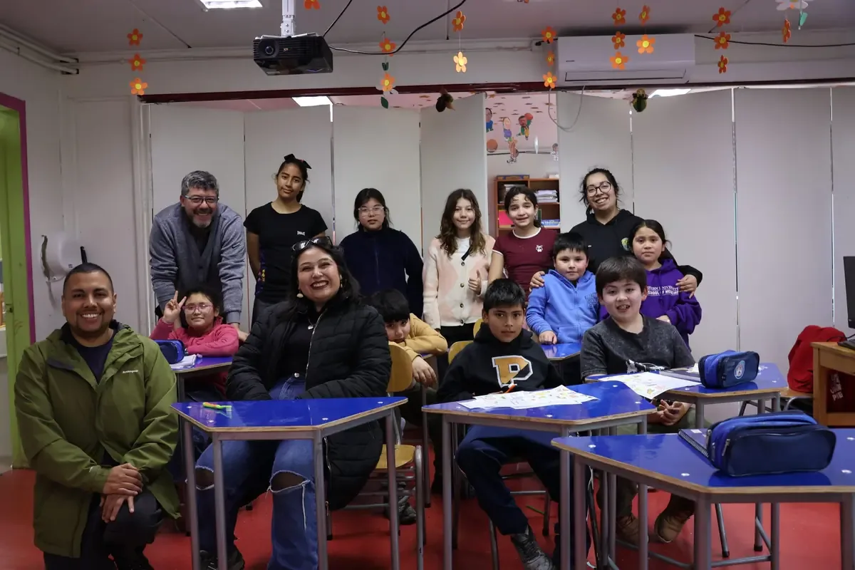 La iniciativa enseñó a los jóvenes técnicas de comunicación y culminó con una transmisión en vivo.