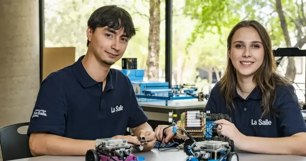 María José Melo y Josué Castillo se preparan para la exploración espacial en un programa internacional.