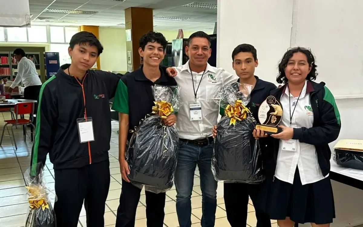 Este triunfo resalta la calidad académica y el talento de los jóvenes del Cecytem en matemáticas.