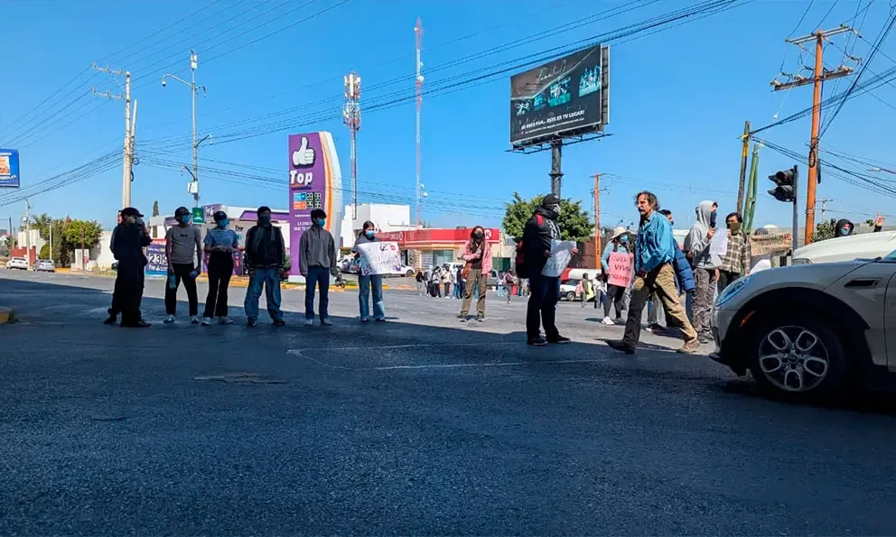 Estudiantes exigen justicia y reforzar protocolos tras agresiones en campus.