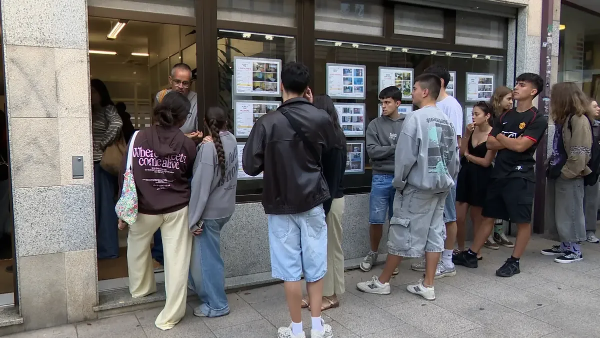 La búsqueda de vivienda en Santiago se acentúa con el inicio del mes de julio, aumentando la demanda entre universitarios.