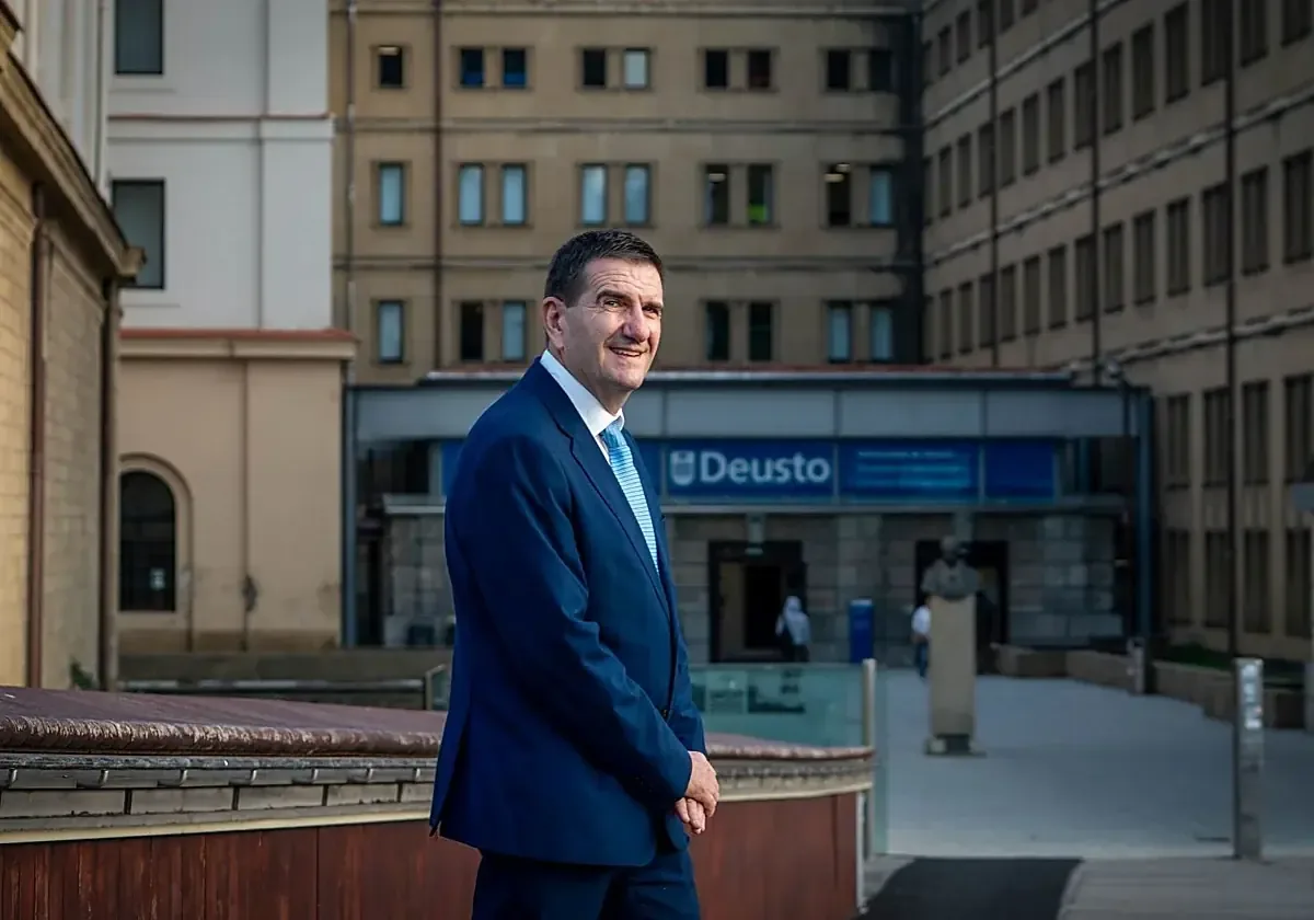 La Universidad de Deusto destaca la importancia de la responsabilidad compartida en la mejora educativa en Euskadi.