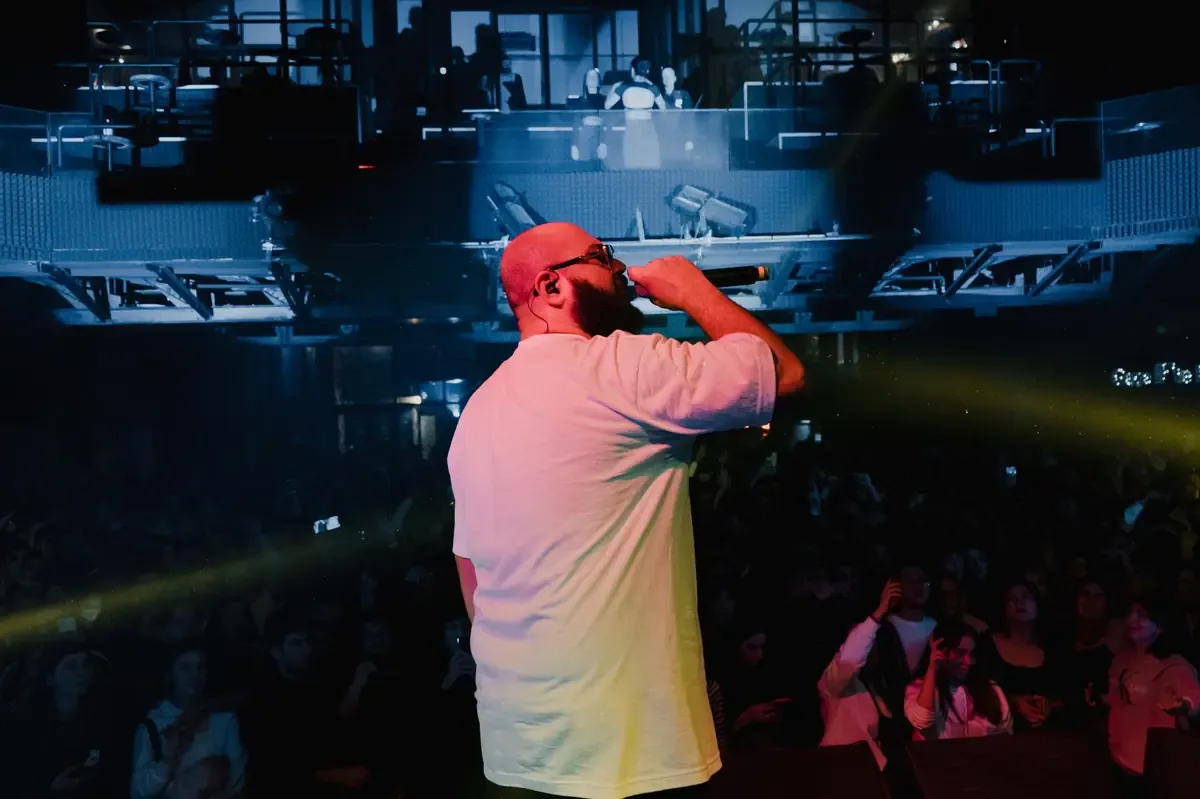 El evento "A Primeira Depois da Ceia" celebra la cultura urbana en un marco de música y arte.