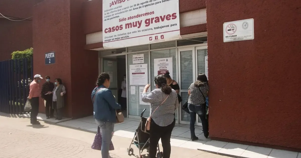 Denuncias por manejo irregular de recursos y conflictos de interés afectan la operación educativa del hospital.