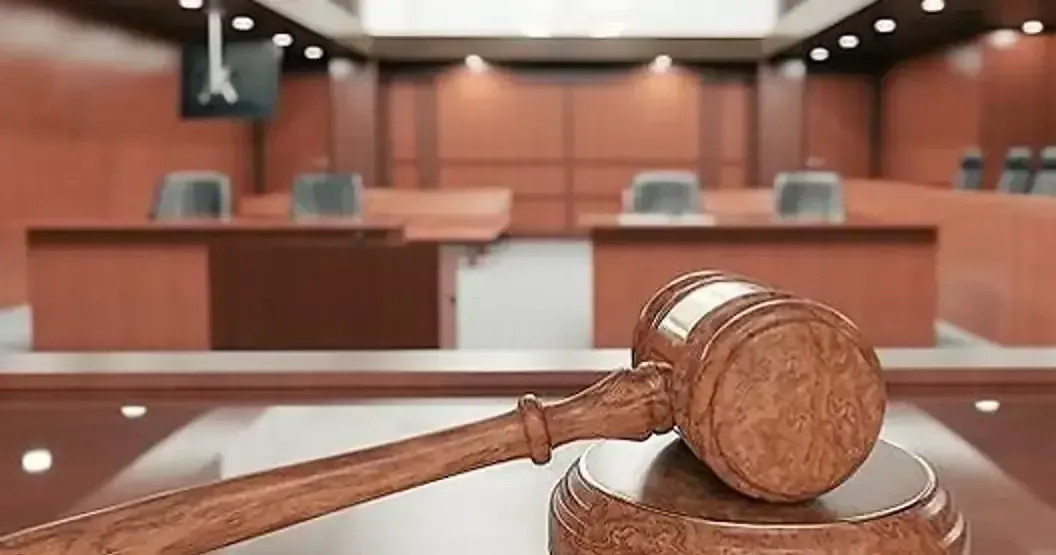 Cinco exfuncionarios municipales son investigados por corrupción, poniendo en riesgo la integridad financiera del estado.