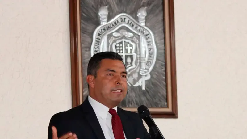 La Asociación Nacional de Nicolaitas llama a resolver conflictos en la Facultad de Derecho mediante la legalidad y el diálogo.