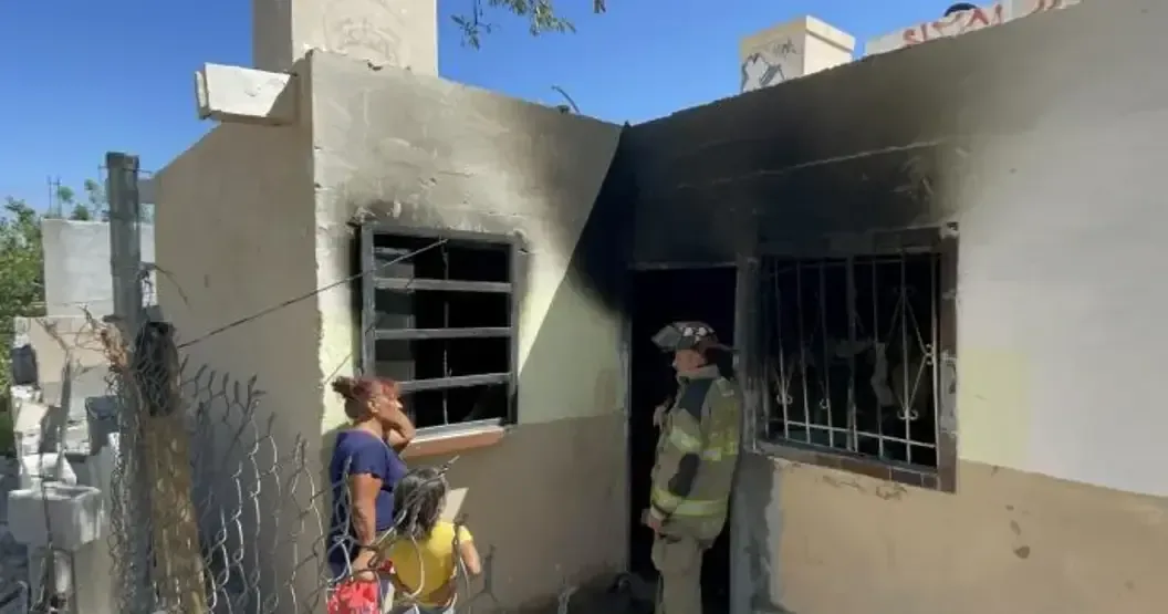 Un incendio intencional causa la pérdida de material electoral en Saltillo.