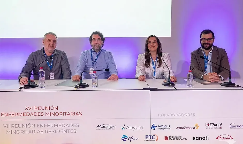 Expertos analizan enfermedades autoinflamatorias en la SEMI, destacando la medicina interna y su impacto en diagnóstico y tratamiento.