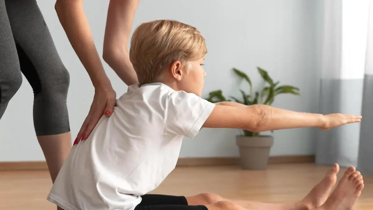 Tres especialistas colaboran para promover la salud integral en todas las etapas de la vida.